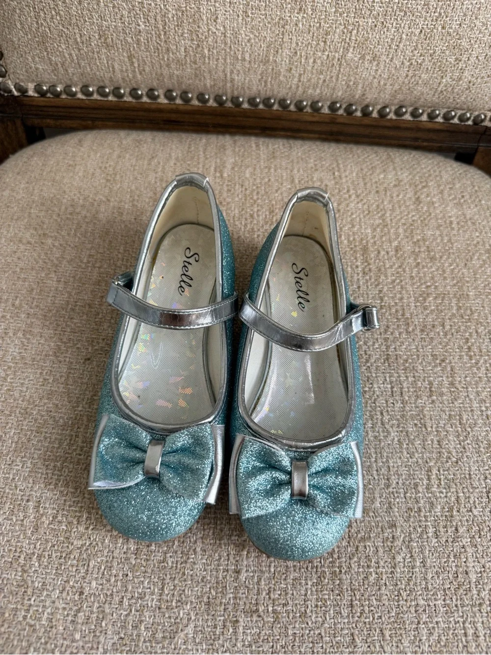Girls Princess Blue and Silver Glitter Bow Mary Jane dress shoes size 12 Velcro